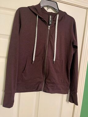 Kirkland Signature Maroon Full-Zip Hoodie with White Drawstrings